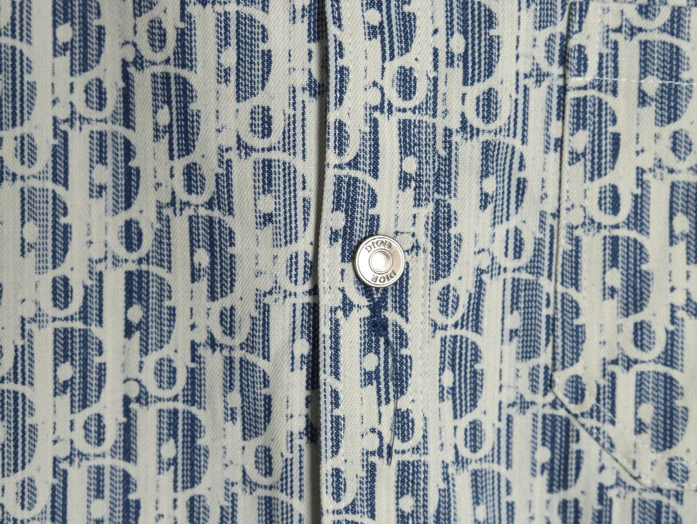 D*or short-sleeved shirts