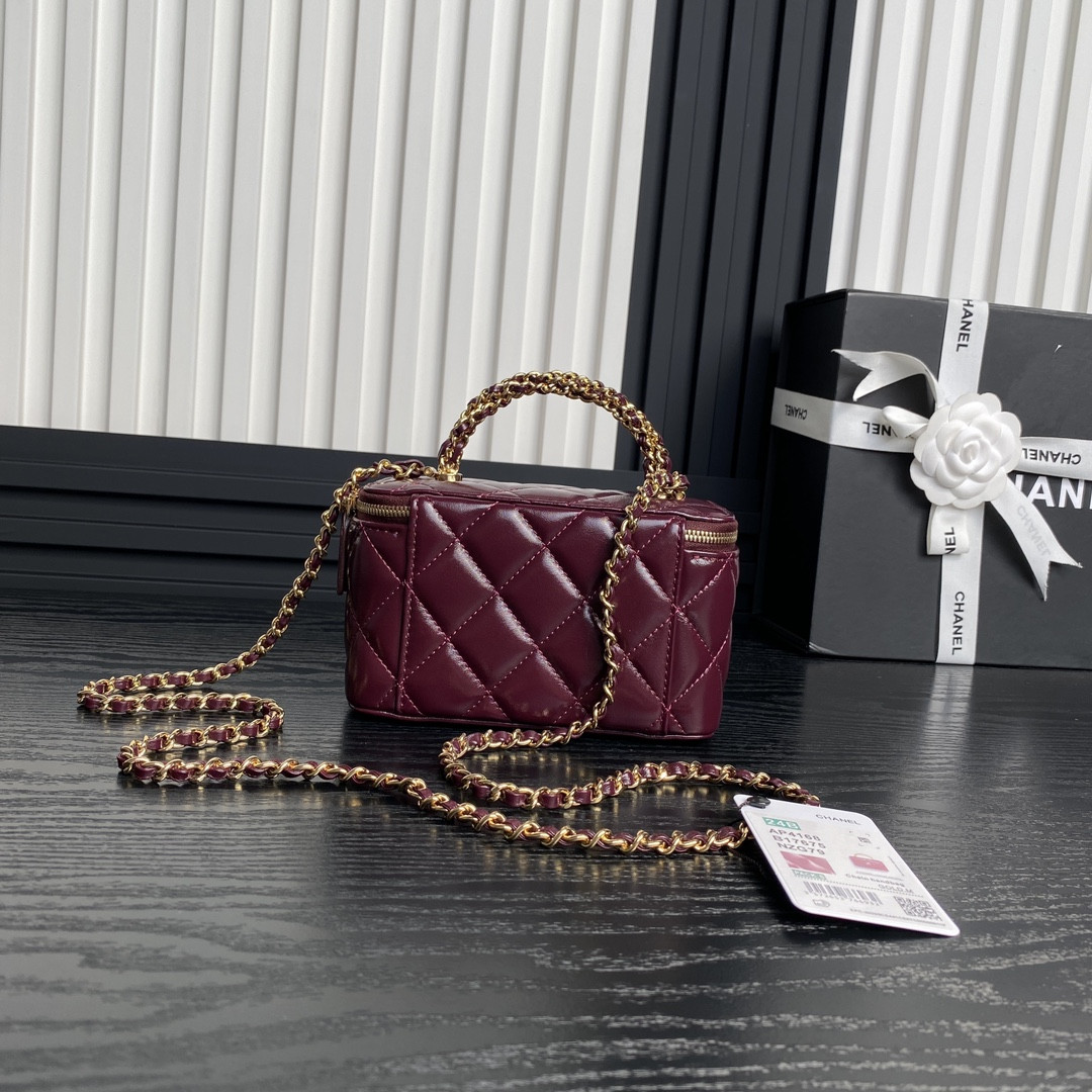 Ch*el clutch with chain 9.5x 17x 8cm