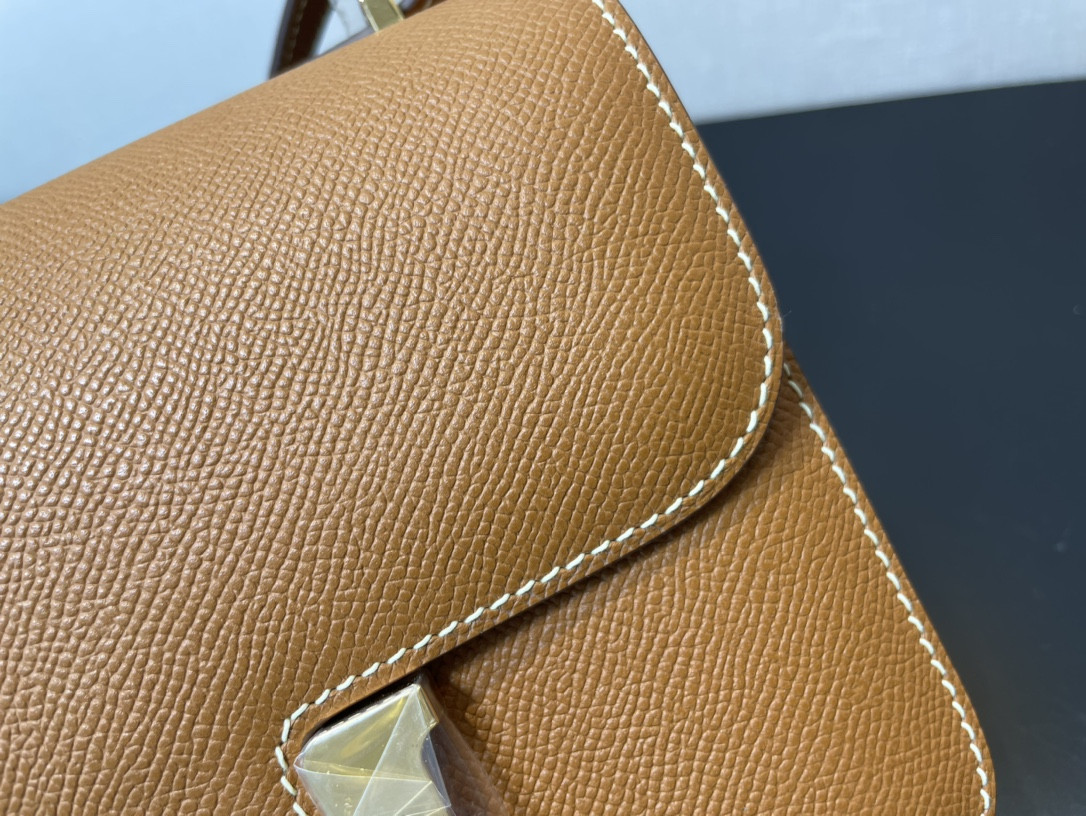 H**mes constance 24 epsom leather gold hardware 9.4"x5.9"x3"