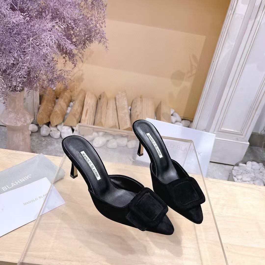 UA Manolo Blahnik Mules 7.5cm