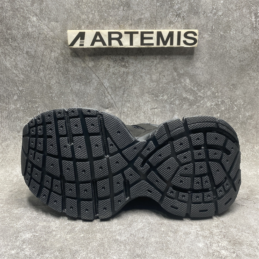 Balenciga  3XL SUEDE BLACK