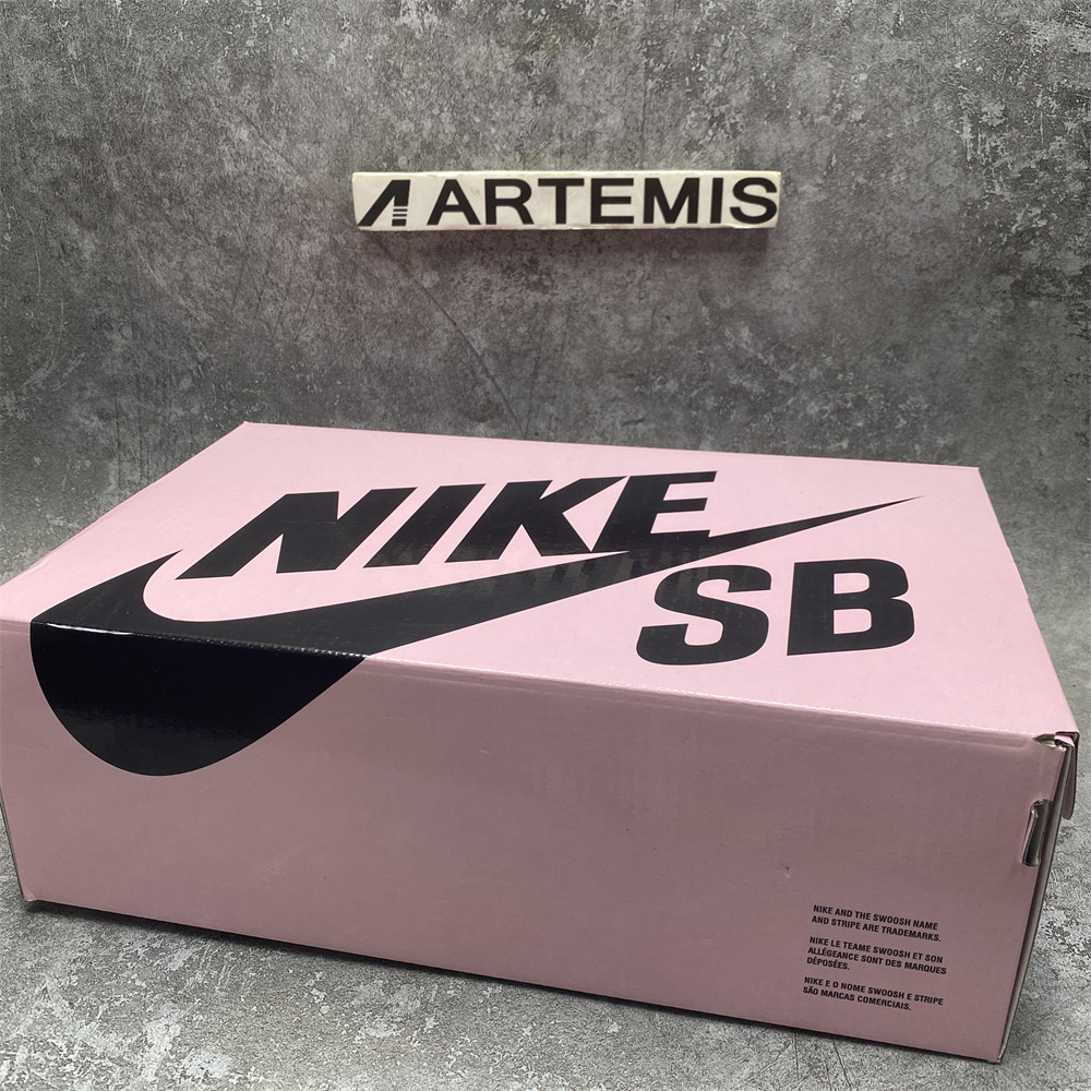 NIKE DUNK LOW PRO SB 