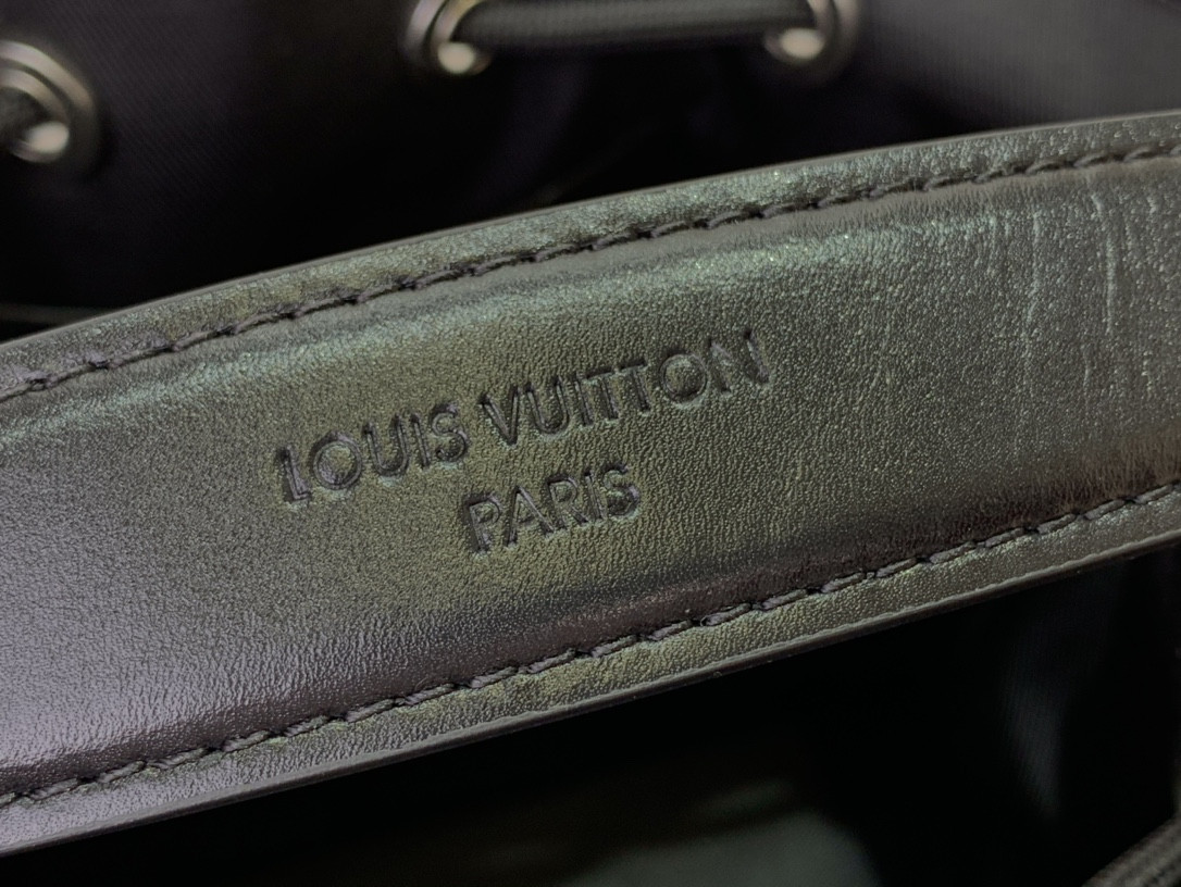 LV NOÉ CARGO BAG M13985 24x16x22cm