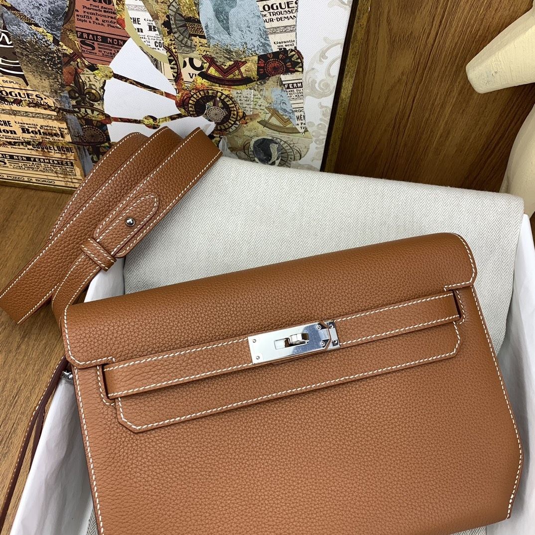 Hermès Kelly Depeches Togo 25cm
