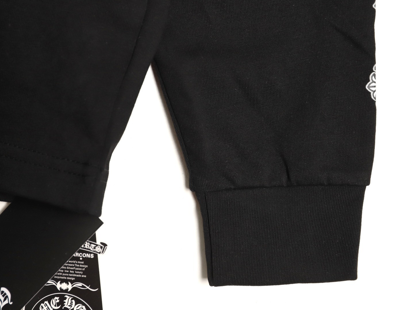 Ch**me He**ts long-sleeved t-shirt