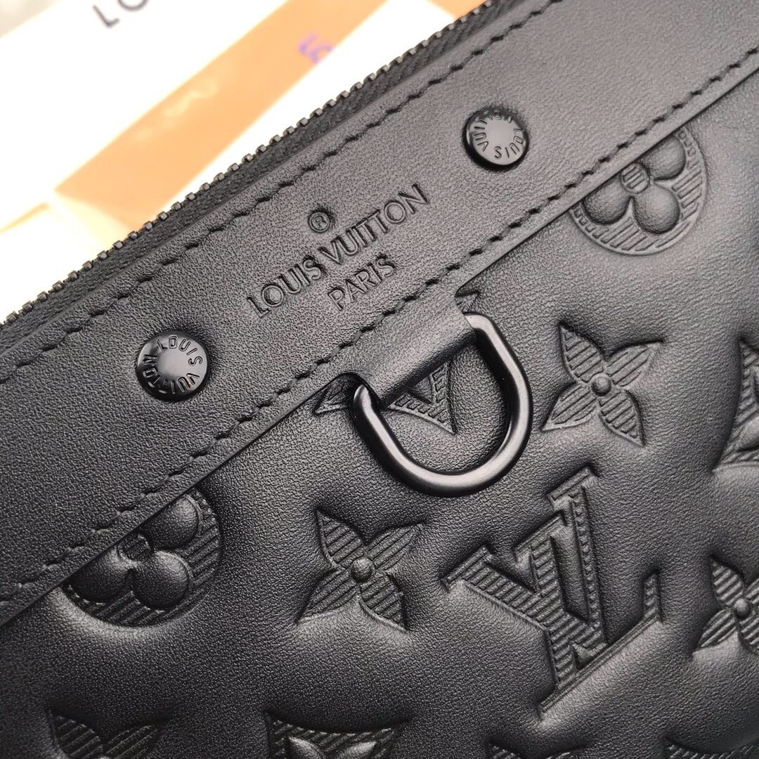 DISCOVERY POCHETTE PM M44335