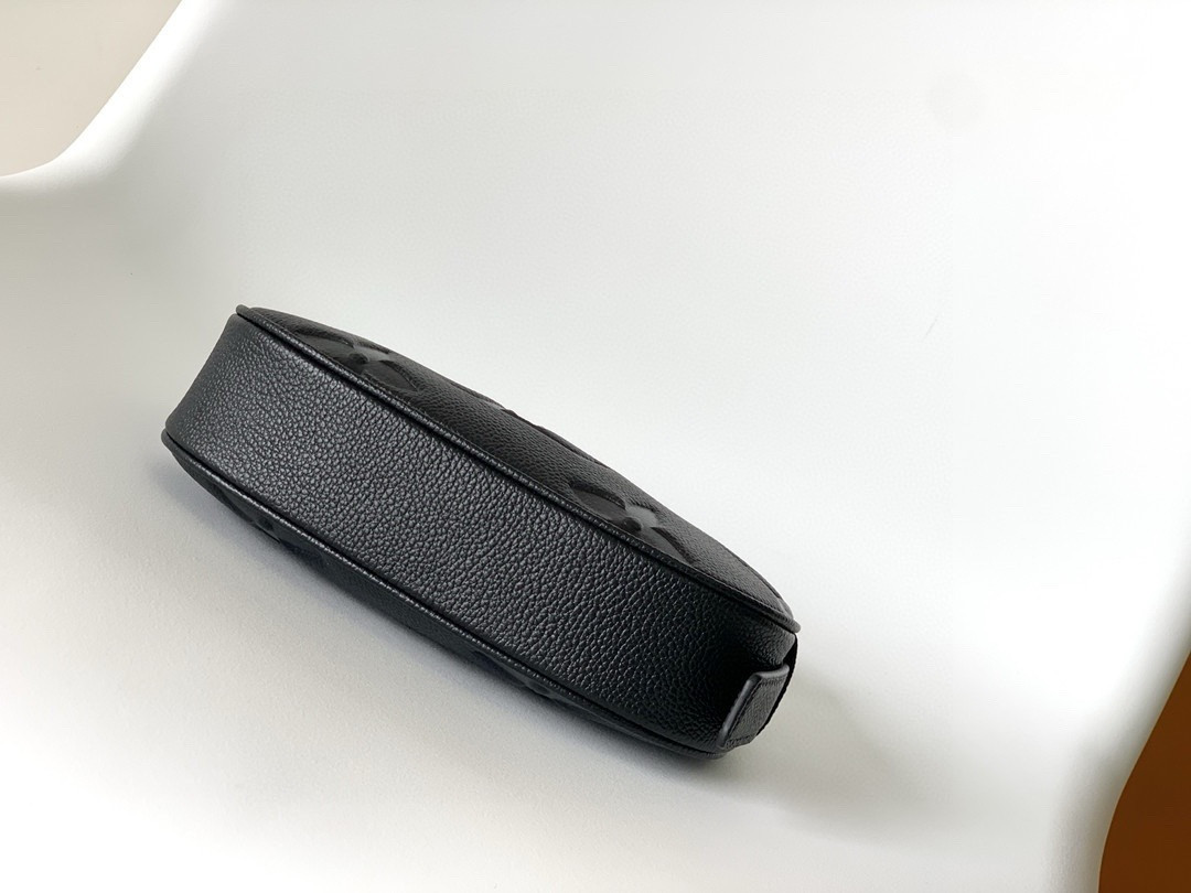 LV Mini Moon M82391 20.5x11x5cm