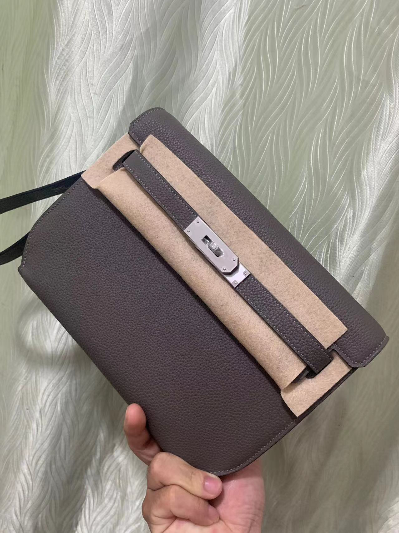 Hermès Kelly Depeches Togo 25cm