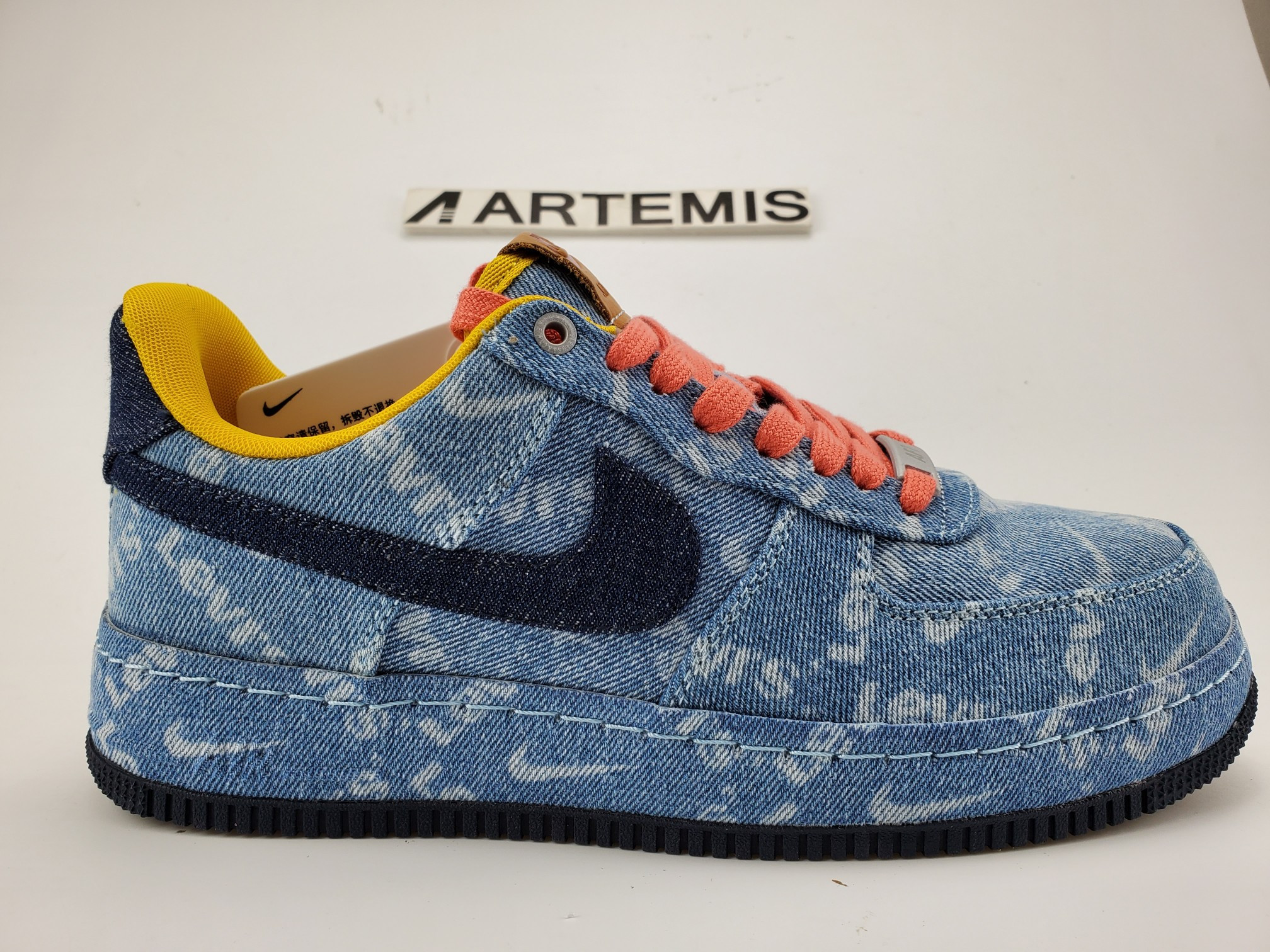 Air Force 1 Low Levi