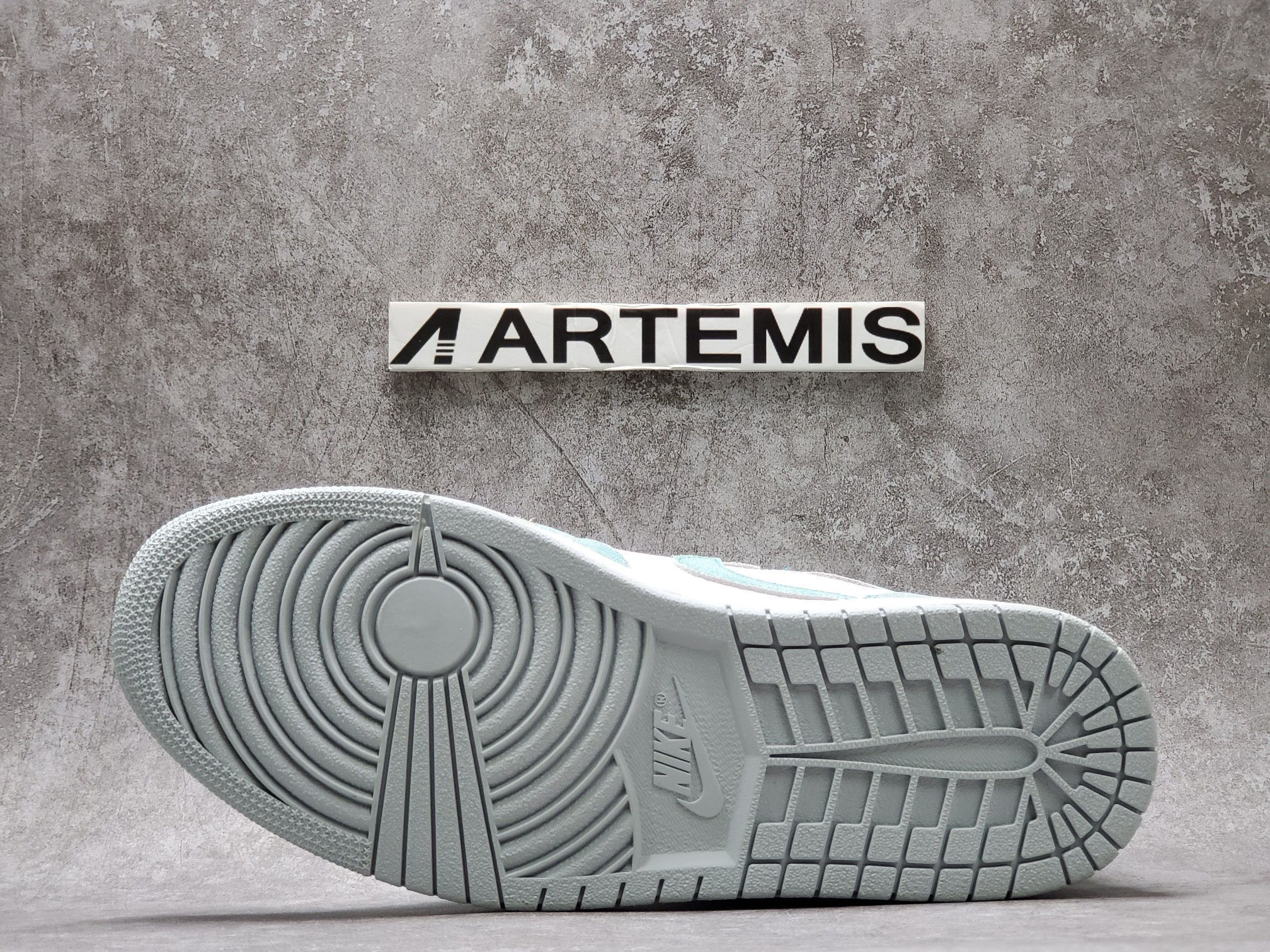 Air Jordan 1 Retro High