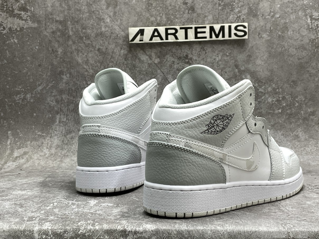 Air Jordan 1 Mid SE GS 