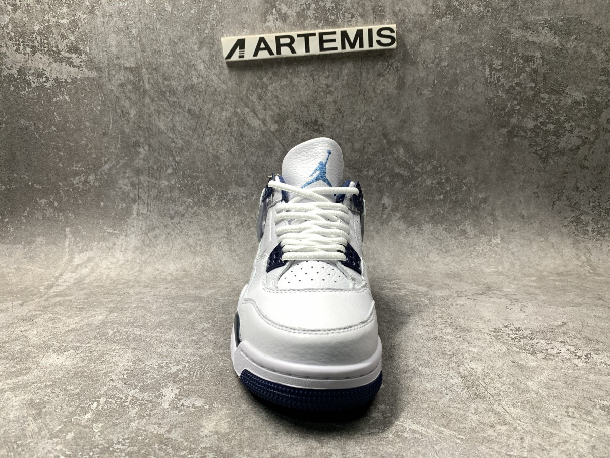 Air Jordan 4 Retro Columbia