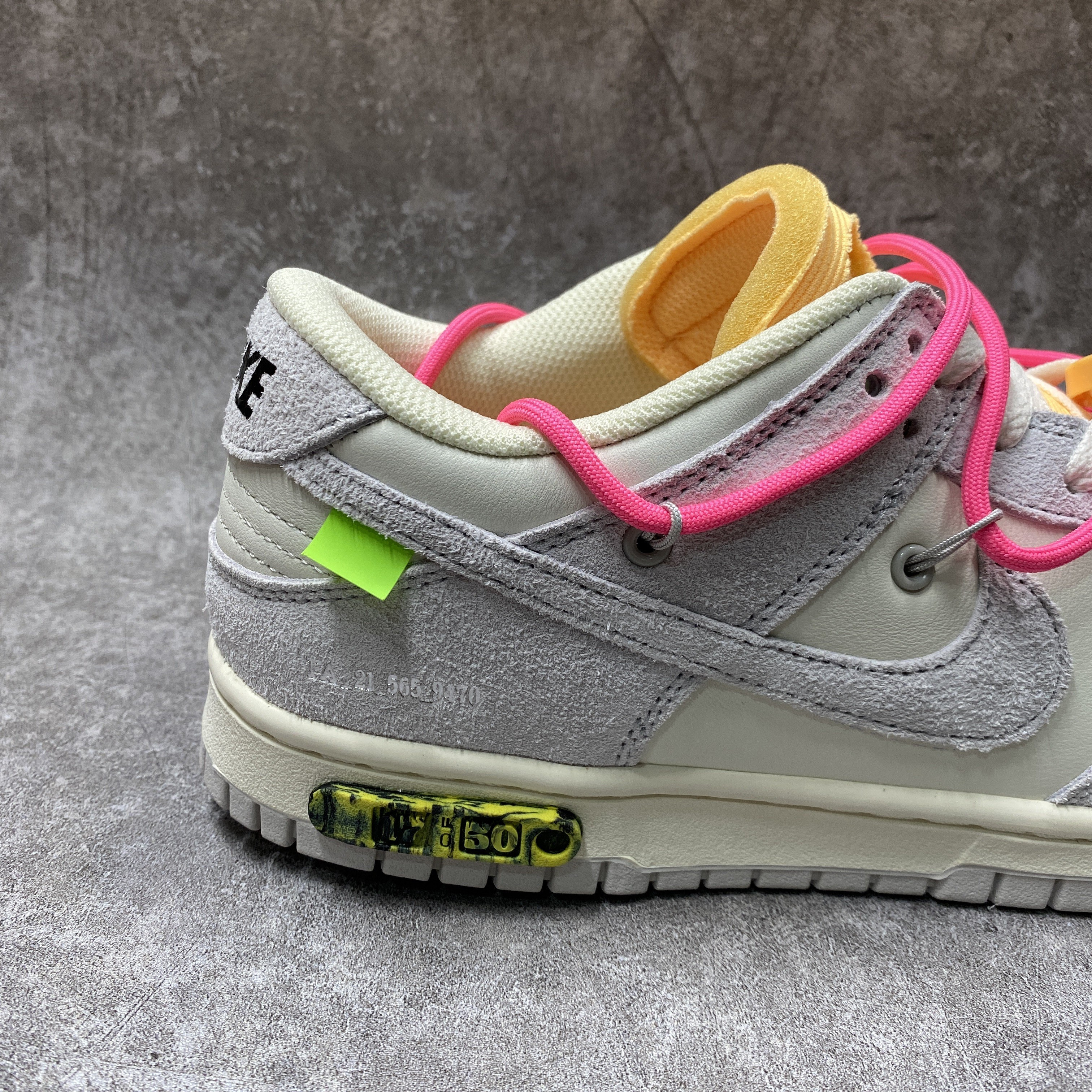 Nike Dunk Low Off-White Lot 17