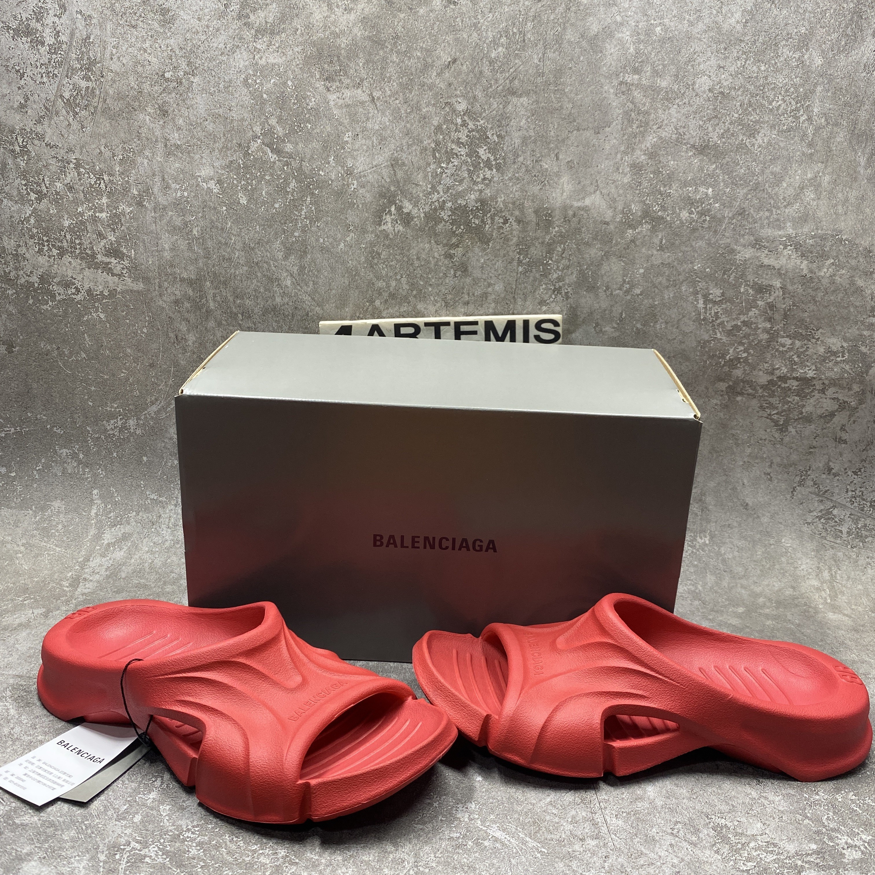 Balenciga Mold Slides Red (run one size bigger)
