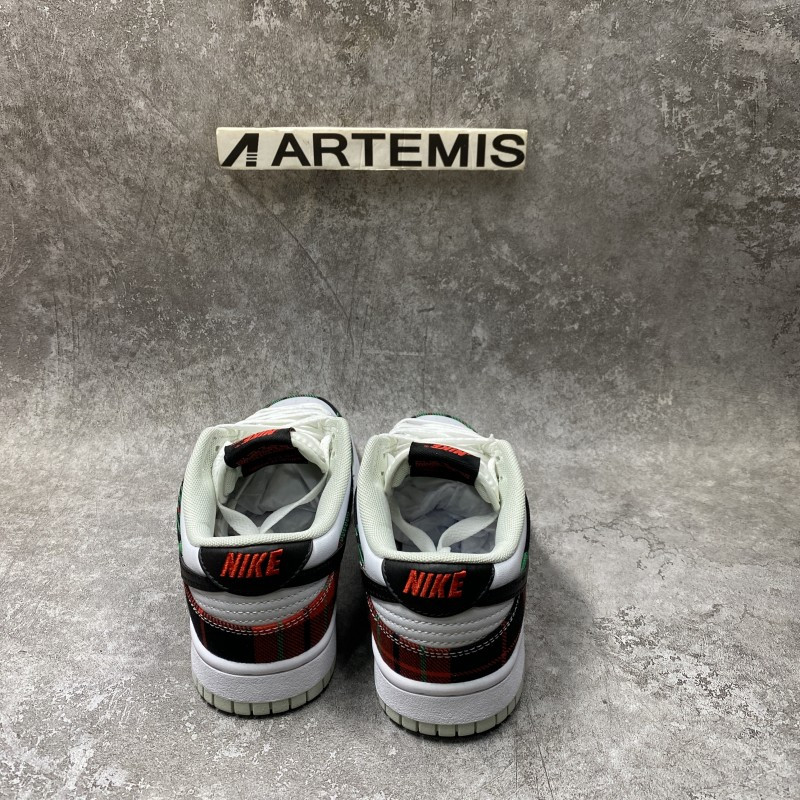 Nike Dunk Low Tartan Plaid