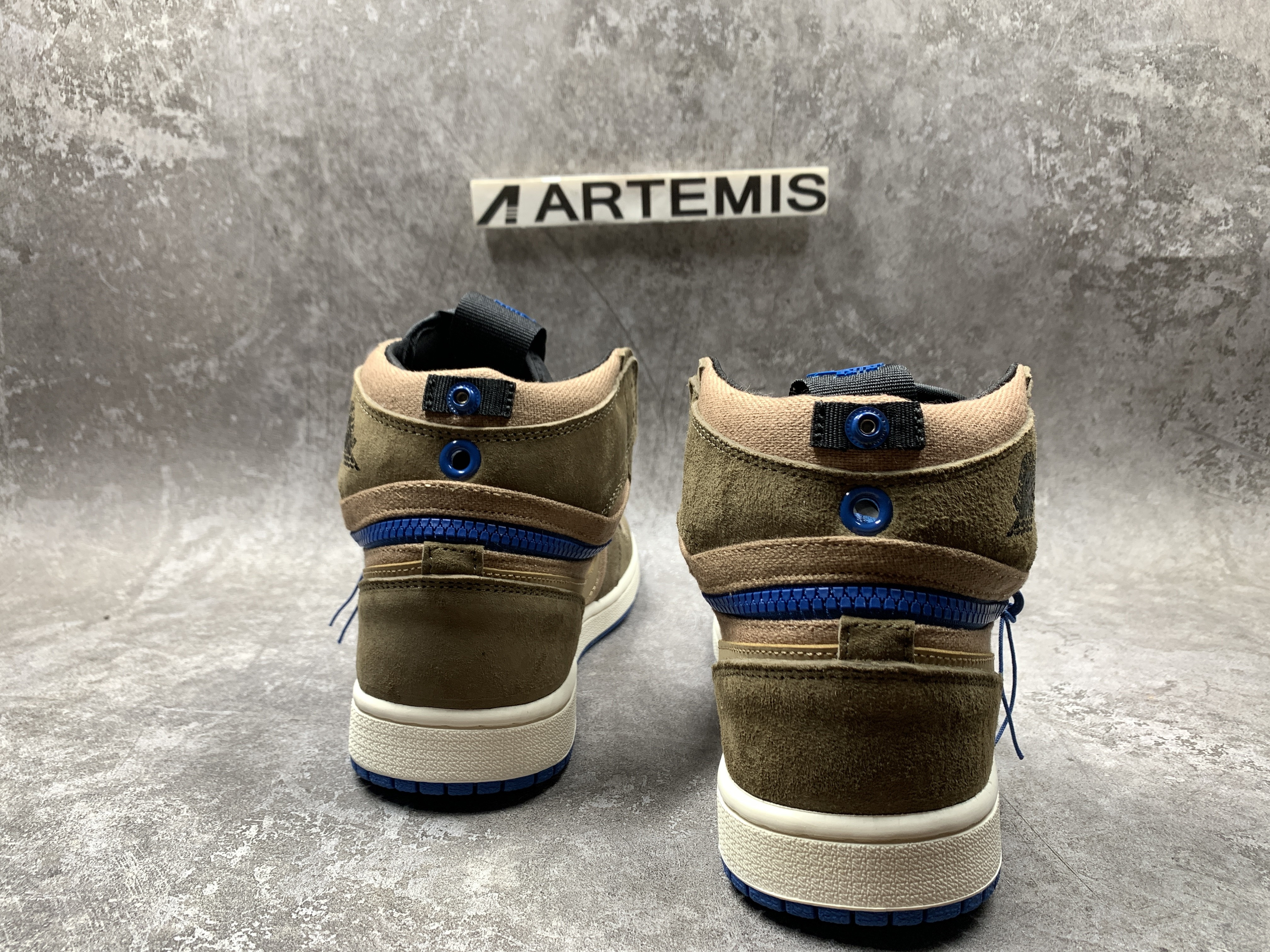 Air Jordan 1 High Switch Lets You Go From High To Low With Zippers