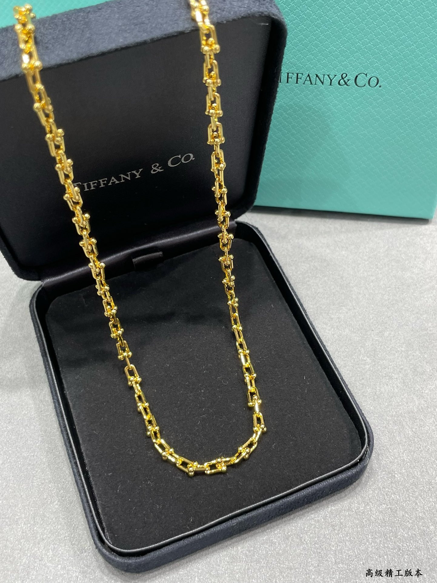 T*f*ny & co. u-link chain necklace