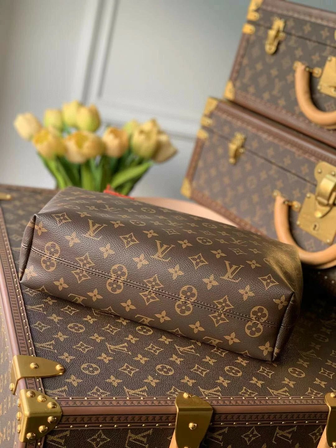 LV GRACEFUL PM M43700