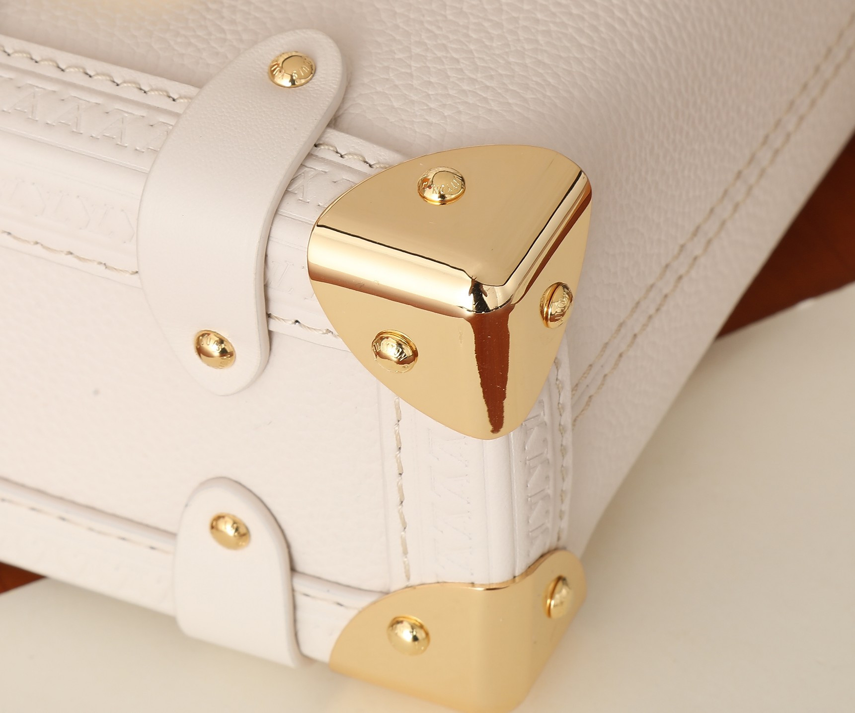 LV Side Trunk PM M23915 7.1 x 4.9 x 3.1 inches