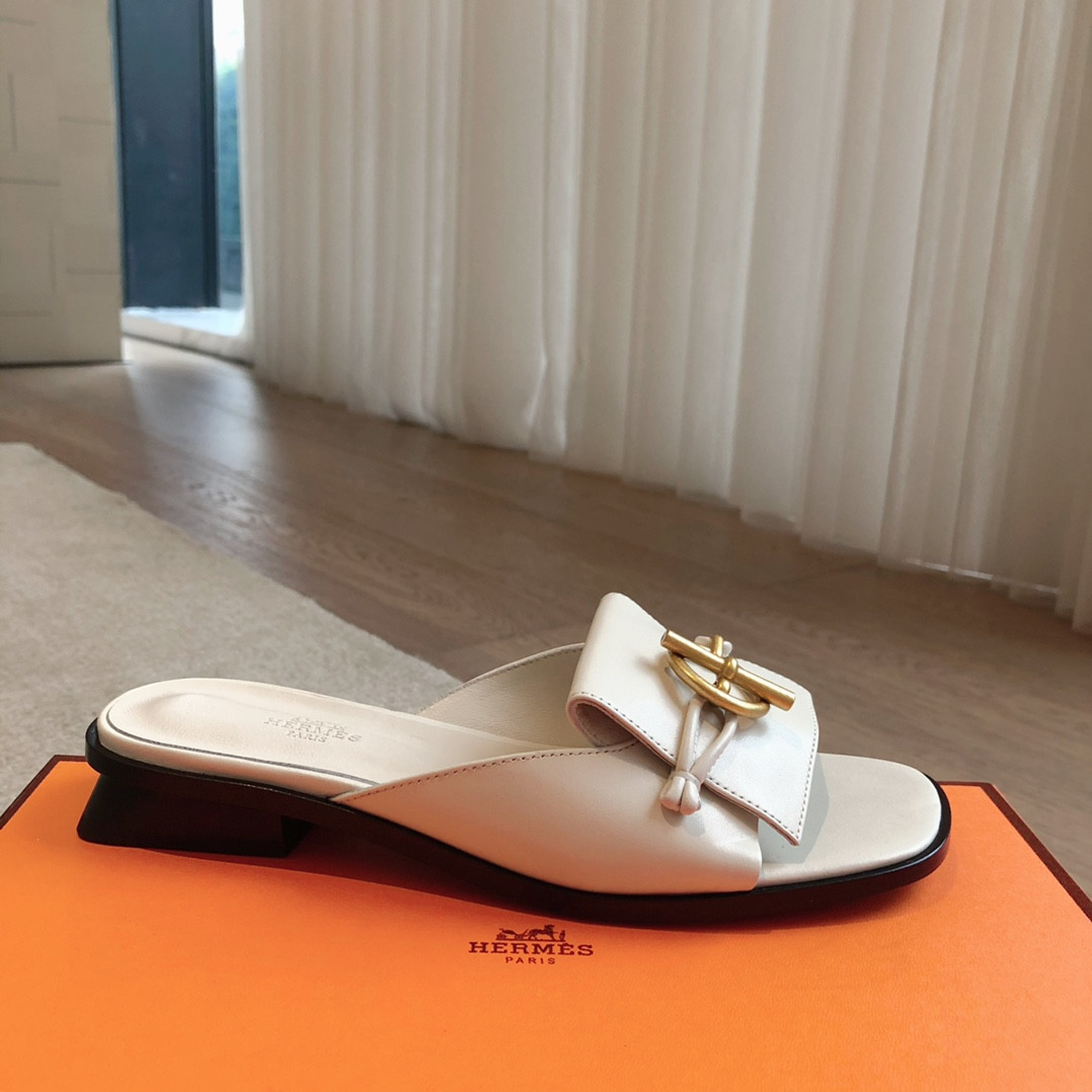 UA Hermès Isle sandal