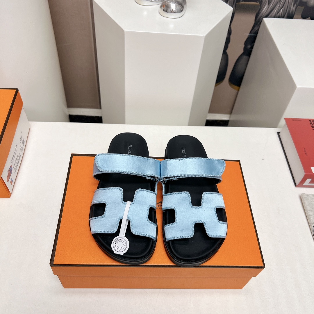 UA Hermès Chypre sandal