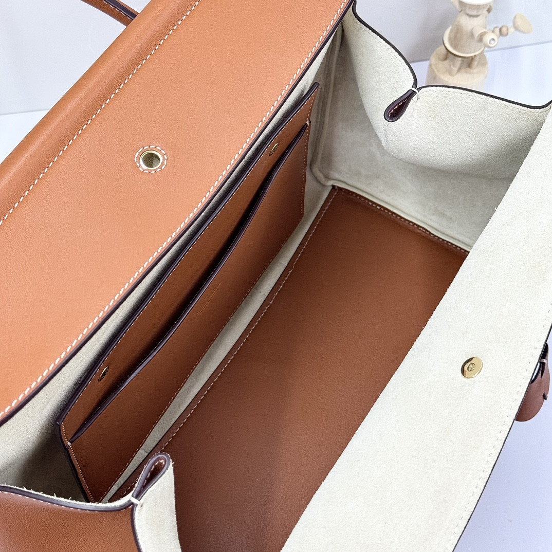 L**o p*ana loom bag l32 smooth calfskin 33 x 23 x 18 cm