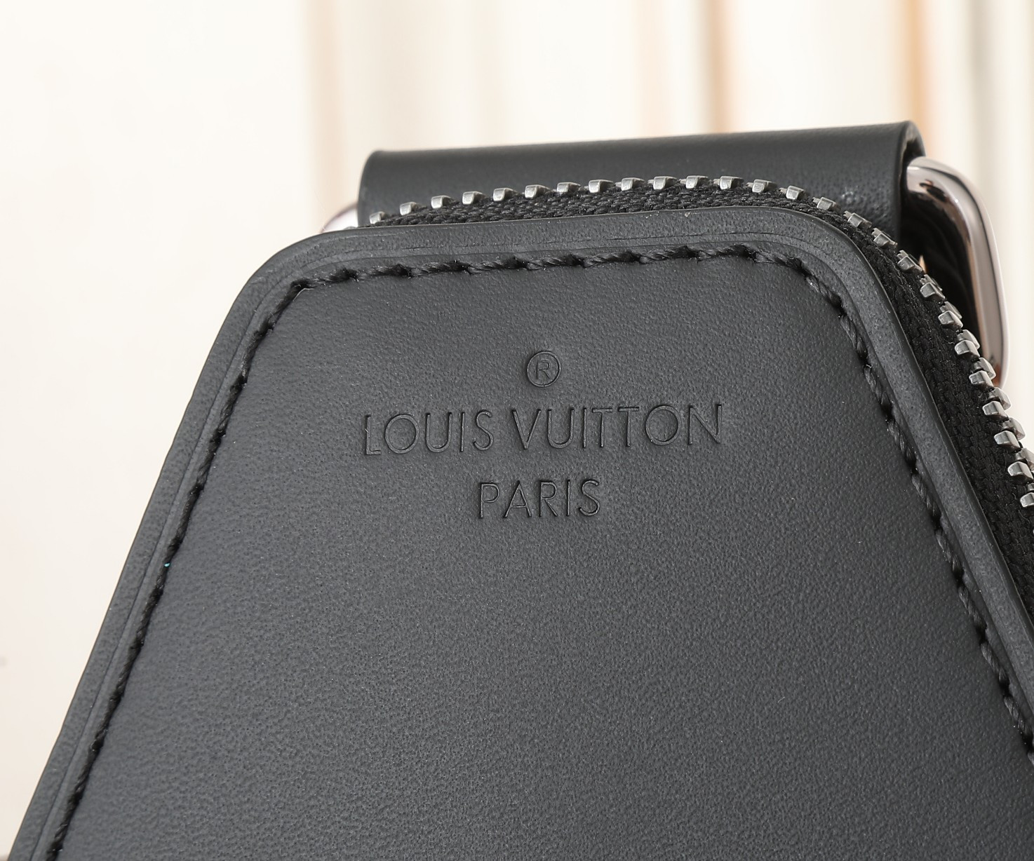 LV Avenue Slingbag PM M47137 6.3 x 13 x 2.2 inches