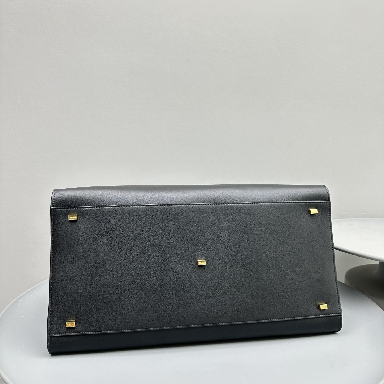 T*e R0w margaux 17 43x24x30cm