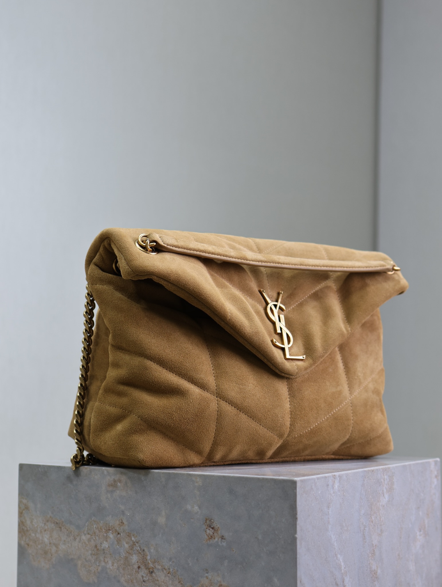 Y*L loulou puffer (suede) 35x23x13.5cm