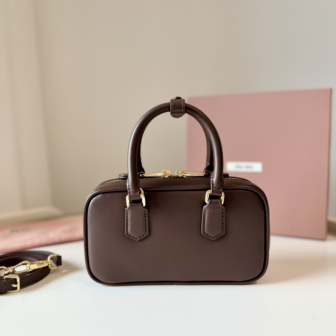 Miu Miu Arcadie leather mini-bag 19X10X5cm