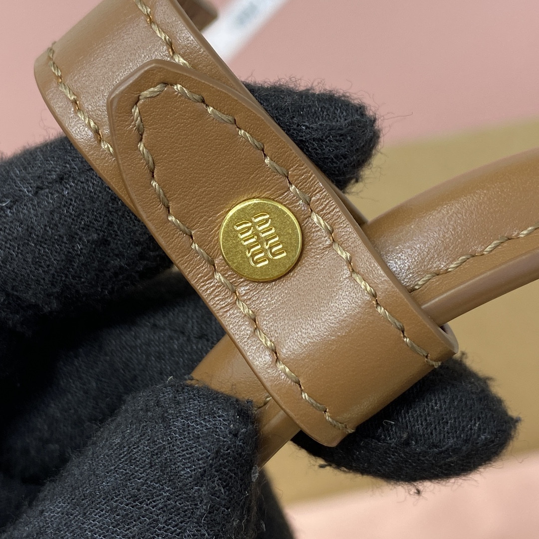 Miu Miu Arcadie leather bag 10.5x22x7.5cm