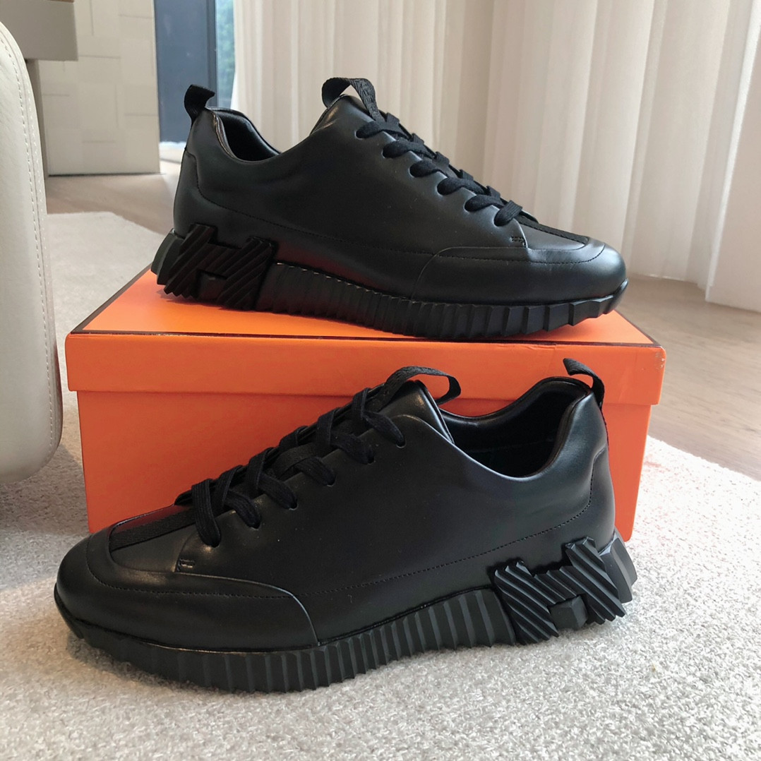 UA Hermès Bouncing Sneaker