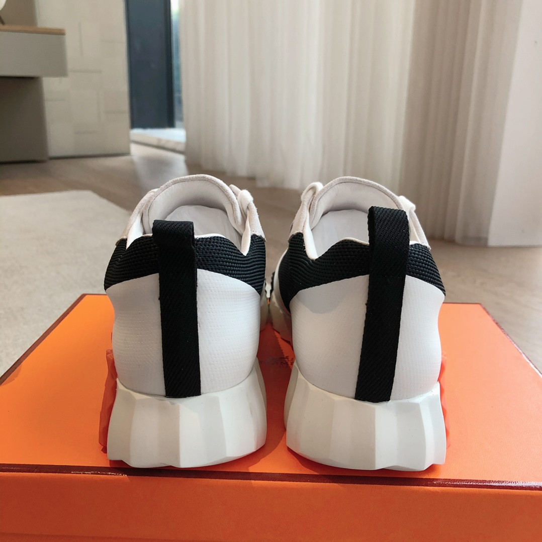 UA Hermès Bouncing Sneaker