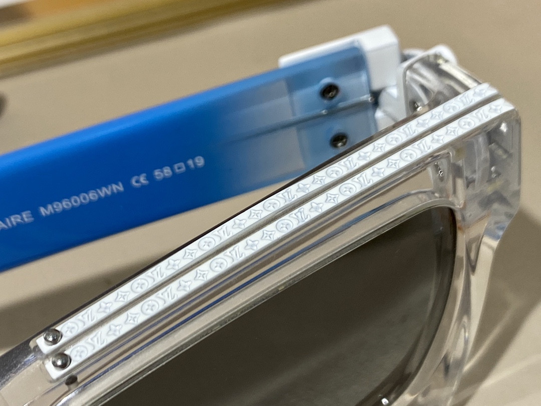 LV Sunglasses Z96006 58-19