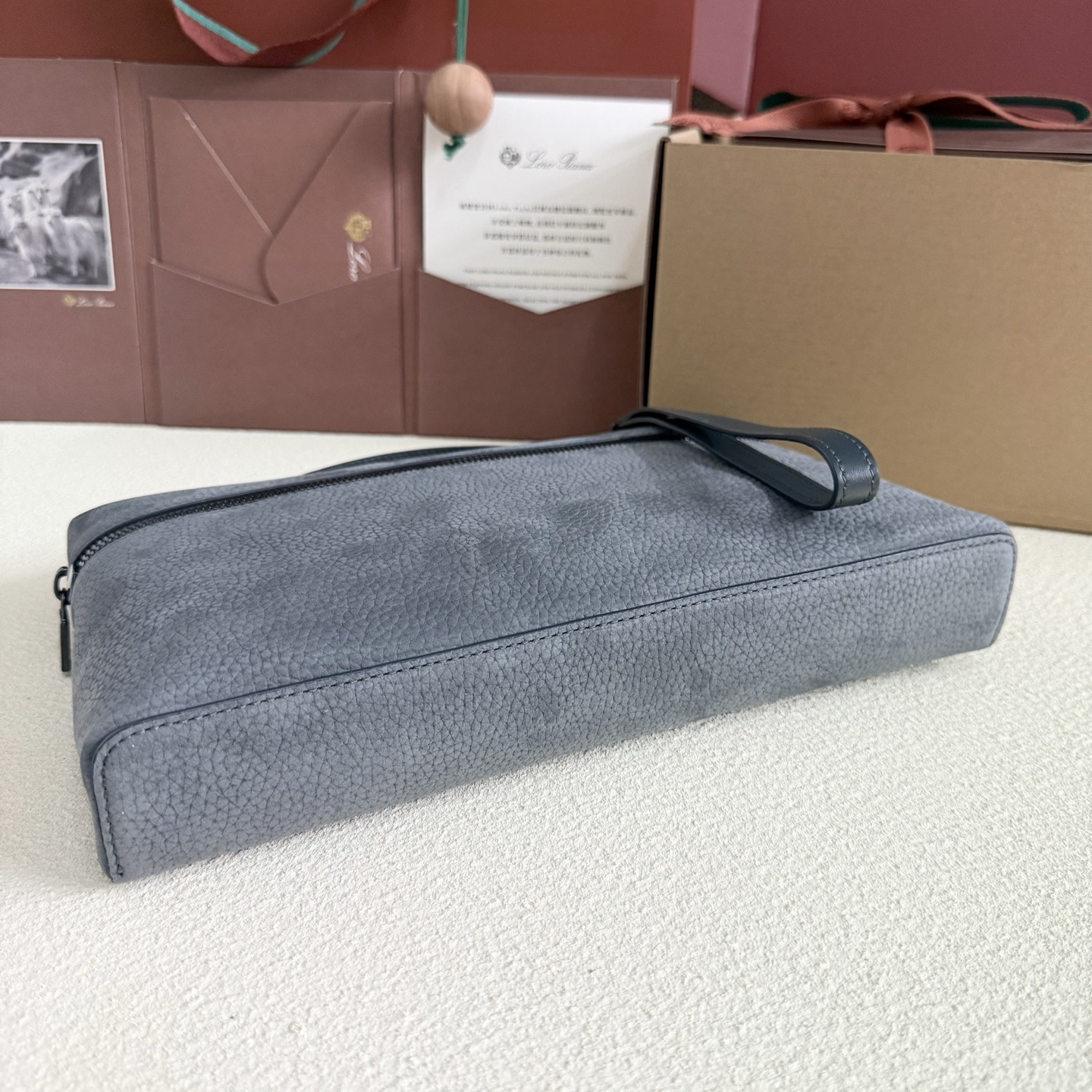 L**o p*ana extra pouch l29 29x18x5cm